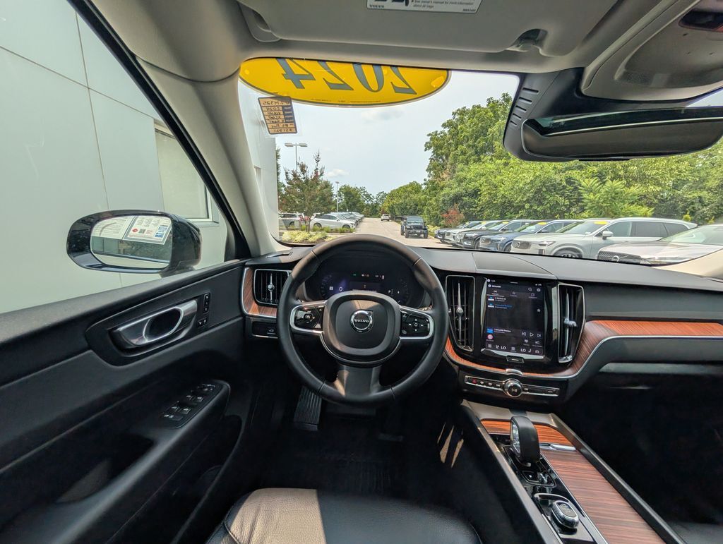 2024 Volvo XC60 B5 Plus Dark Theme Hunt Valley MD
