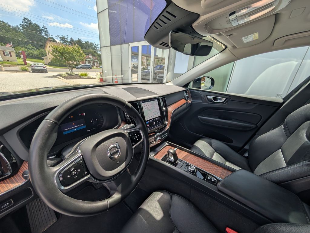 2024 Volvo XC60 B5 Plus Dark Theme Hunt Valley MD