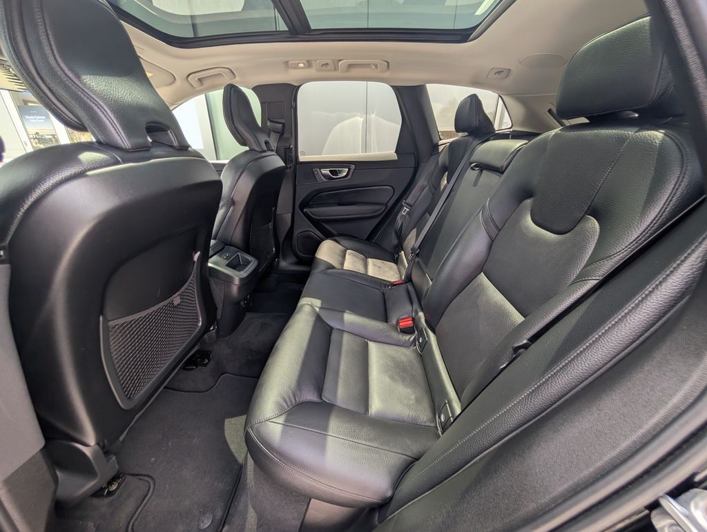 2024 Volvo XC60 B5 Plus Dark Theme Hunt Valley MD