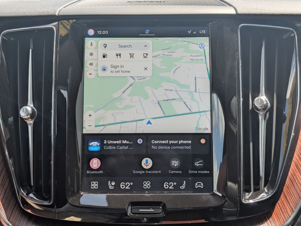 2024 Volvo XC60 B5 Plus Dark Theme Hunt Valley MD