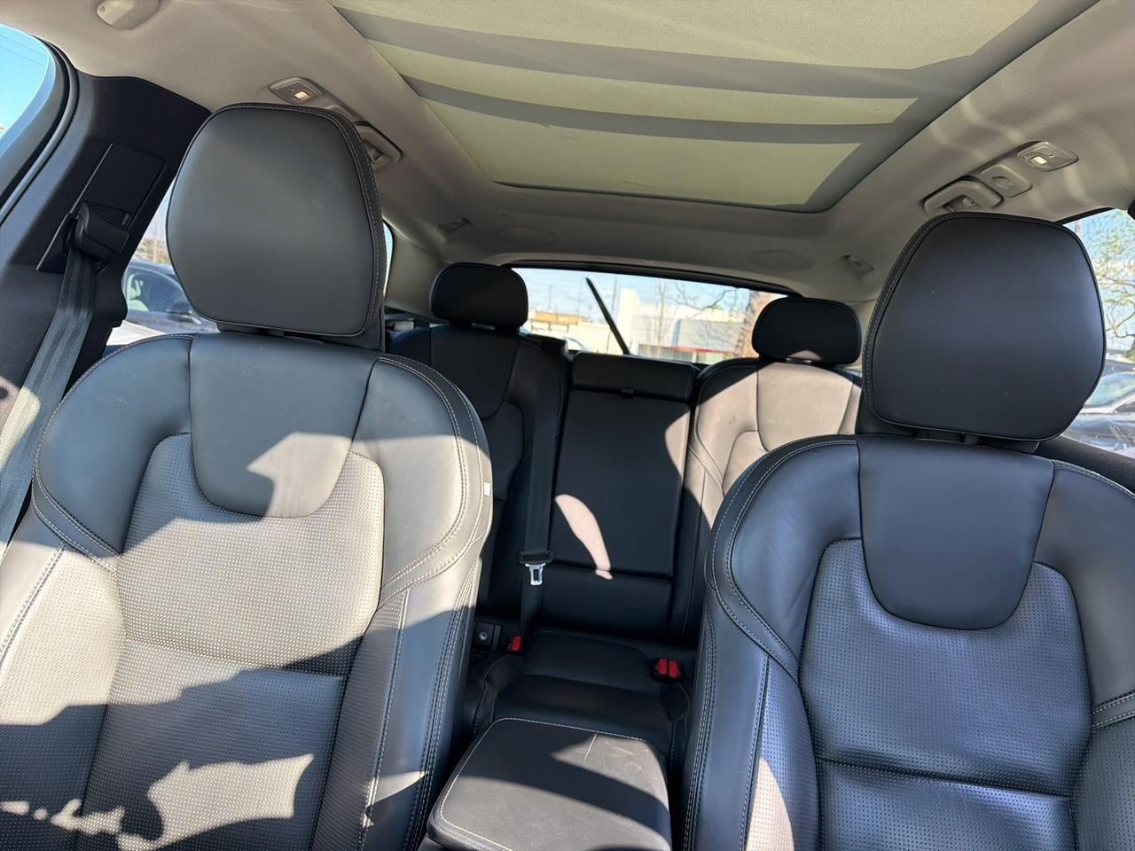 2024 Volvo XC60 B5 Ultimate Dark Theme Gaithersburg MD