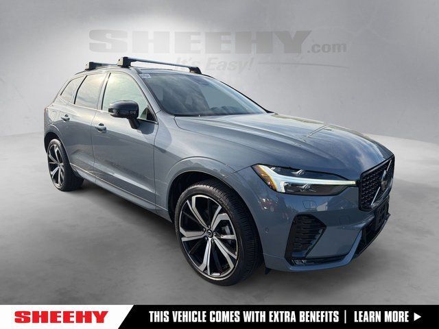 2024 Volvo XC60 B5 Ultimate Dark Theme