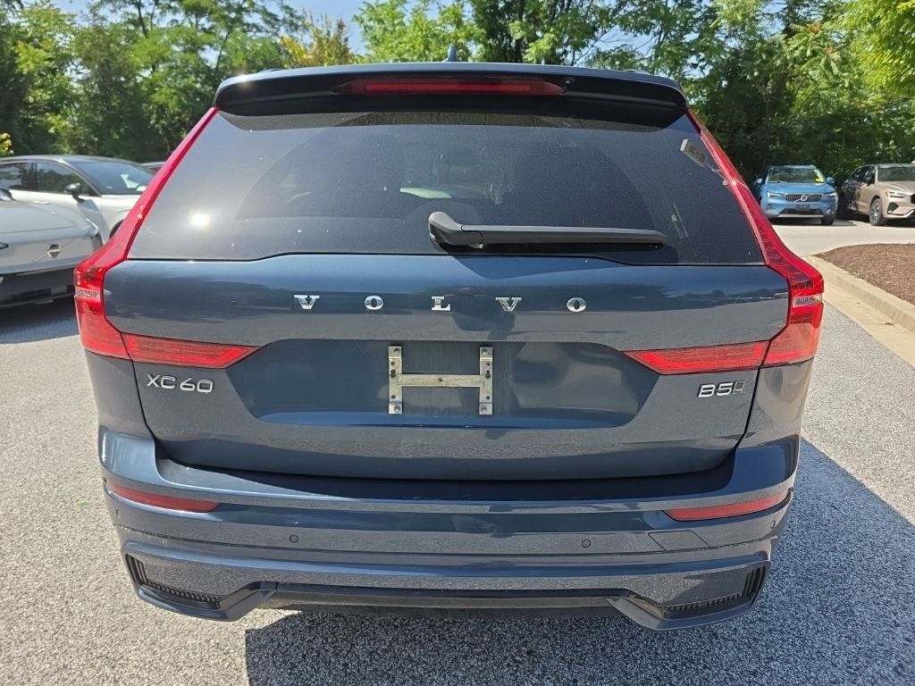2024 Volvo XC60 B5 Ultimate Dark Theme Hunt Valley MD