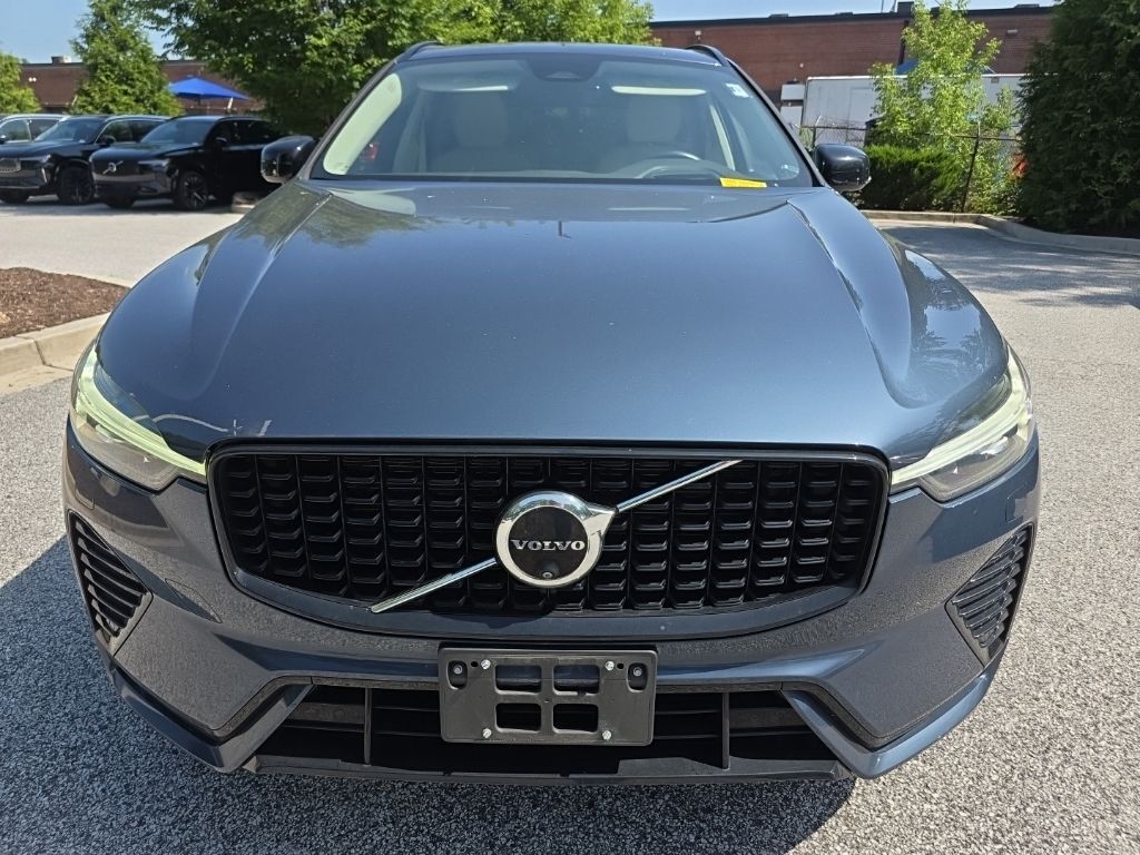 2024 Volvo XC60 B5 Ultimate Dark Theme Hunt Valley MD