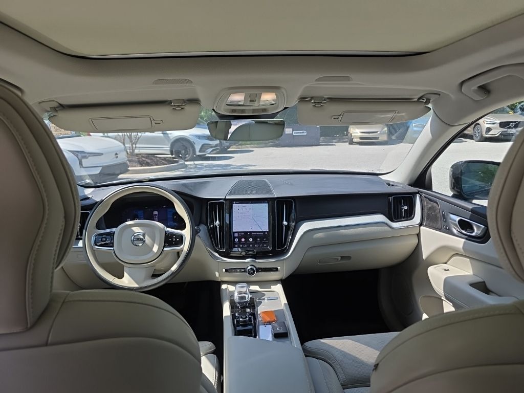 2024 Volvo XC60 B5 Ultimate Dark Theme Hunt Valley MD