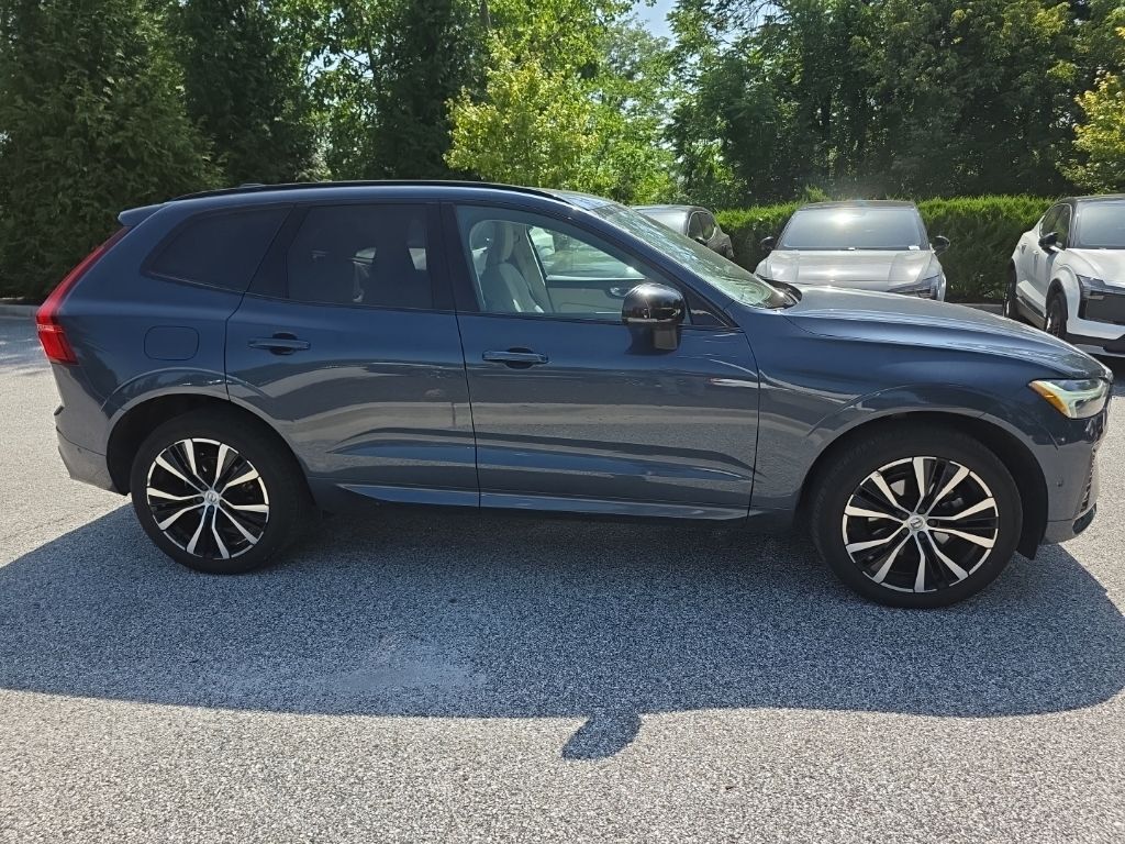 2024 Volvo XC60 B5 Ultimate Dark Theme Hunt Valley MD