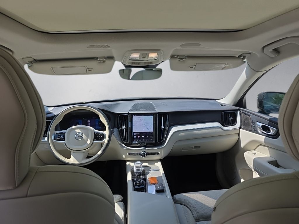 2024 Volvo XC60 B5 Ultimate Dark Theme Hunt Valley MD