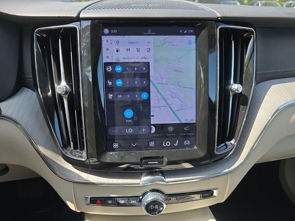 2024 Volvo XC60 B5 Ultimate Dark Theme Hunt Valley MD