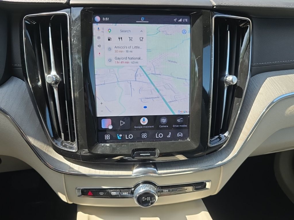 2024 Volvo XC60 B5 Ultimate Dark Theme Hunt Valley MD
