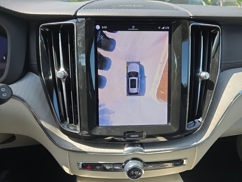 2024 Volvo XC60 B5 Ultimate Dark Theme Hunt Valley MD