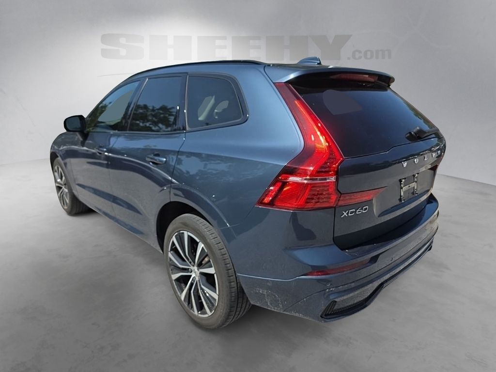2024 Volvo XC60 B5 Ultimate Dark Theme Hunt Valley MD