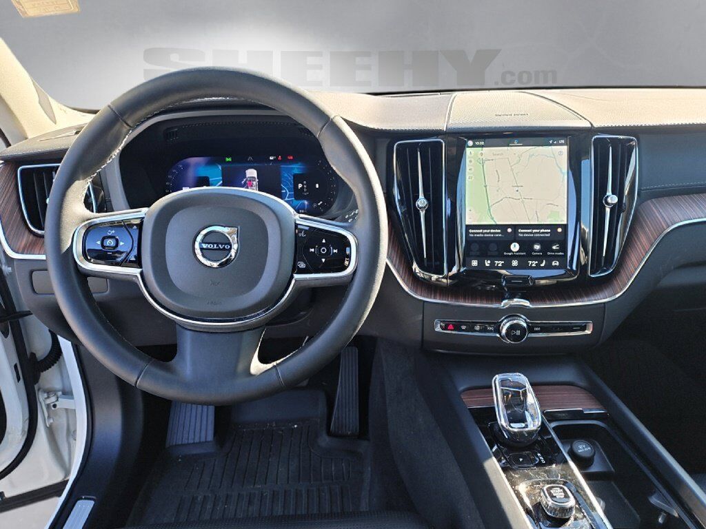 2024 Volvo XC60 B5 Ultimate Dark Theme Hunt Valley MD
