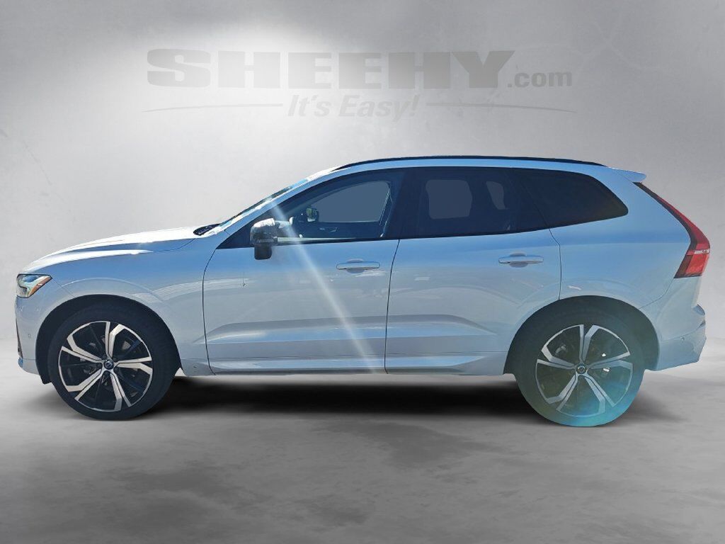 2024 Volvo XC60 B5 Ultimate Dark Theme Hunt Valley MD