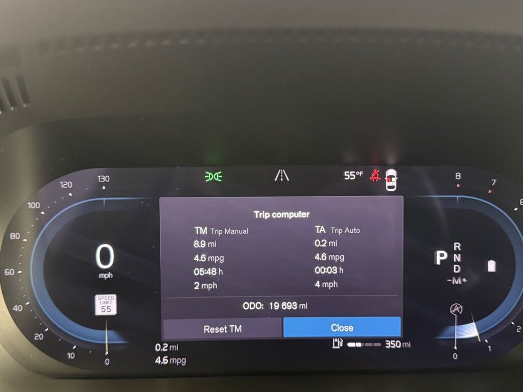 2024 Volvo XC60 Core Dark Theme AWD Maumee OH