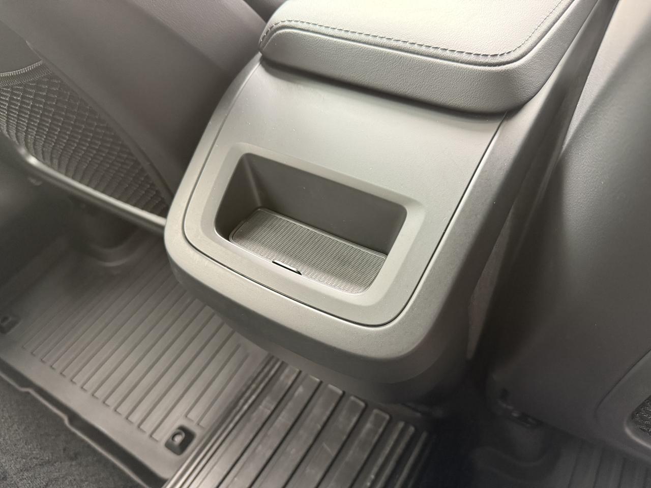 2024 Volvo XC60 Core Dark Theme Knoxville TN