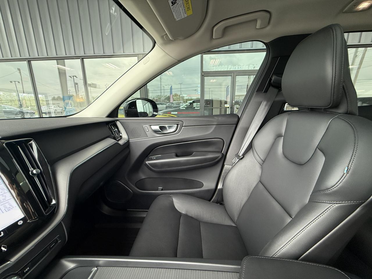 2024 Volvo XC60 Core Dark Theme Knoxville TN