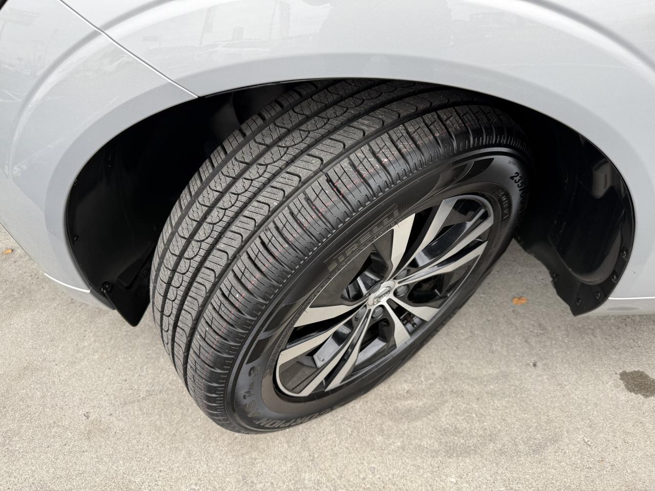 2024 Volvo XC60 Core Dark Theme Knoxville TN