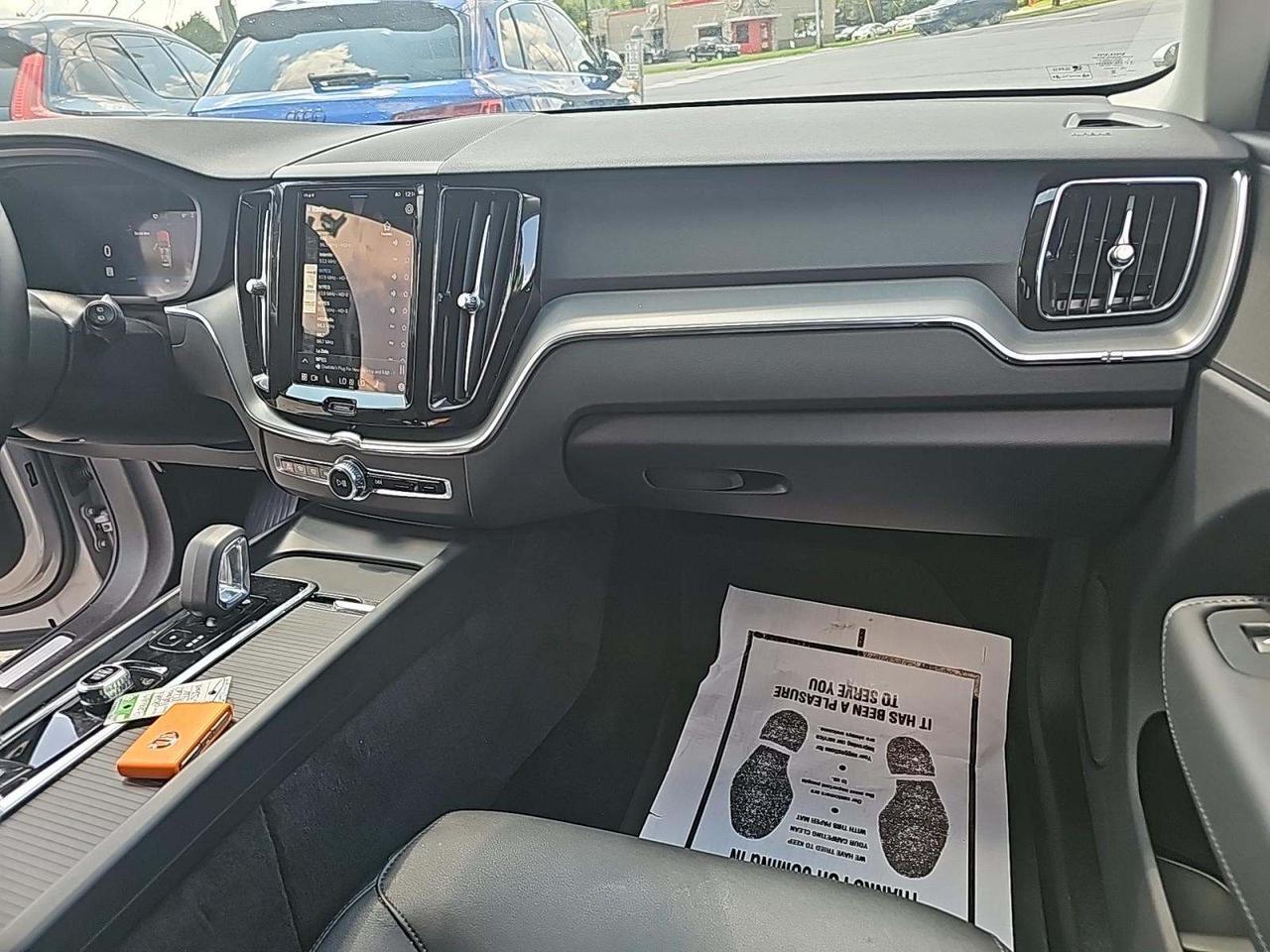 2024 Volvo XC60 Core Dark Theme Knoxville TN