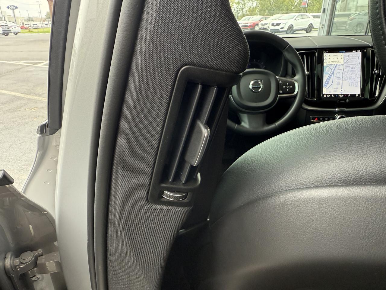 2024 Volvo XC60 Core Dark Theme Knoxville TN