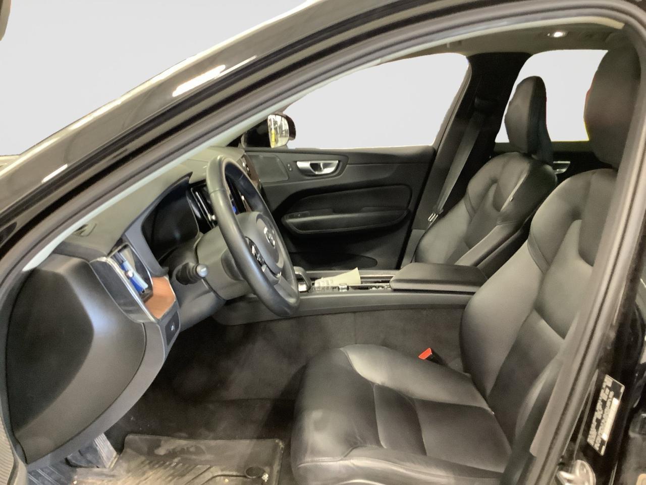 2024 Volvo XC60 Plus Dark Theme New Braunfels TX