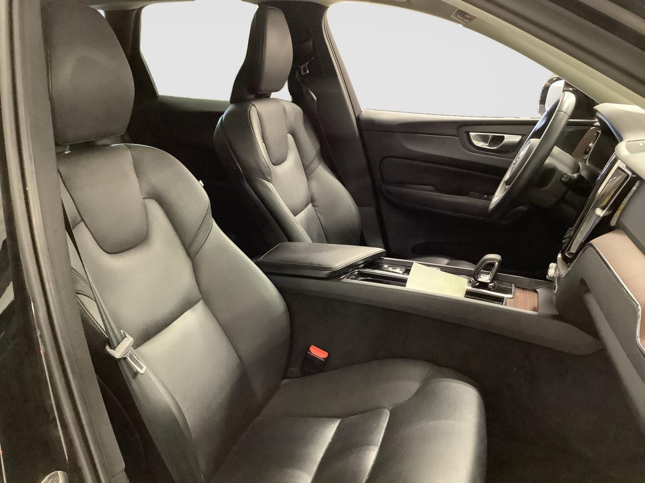 2024 Volvo XC60 Plus Dark Theme New Braunfels TX