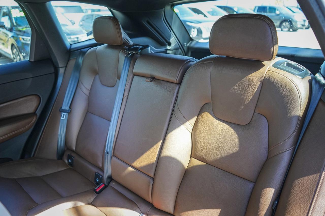 2024 Volvo XC60 Plus Dark Theme San Antonio TX