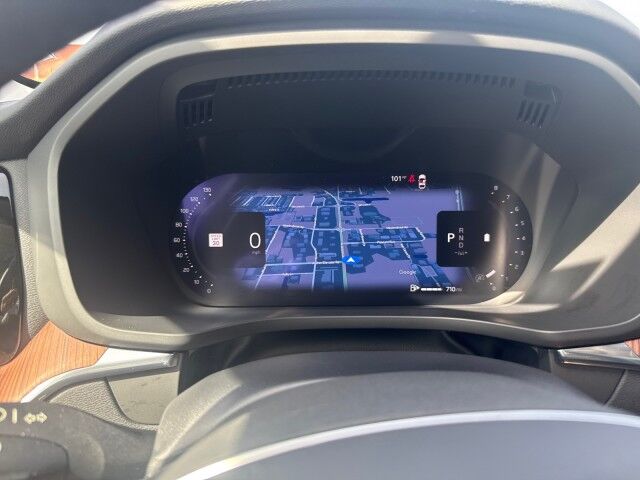 2024 Volvo XC60 Plus Dark Theme Springfield IL