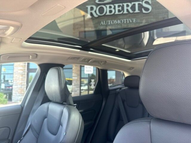 2024 Volvo XC60 Plus Dark Theme Springfield IL