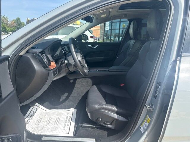 2024 Volvo XC60 Plus Dark Theme Springfield IL