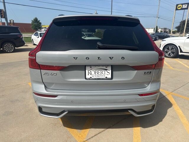 2024 Volvo XC60 Plus Dark Theme Springfield IL