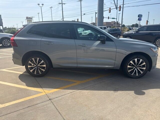 2024 Volvo XC60 Plus Dark Theme Springfield IL