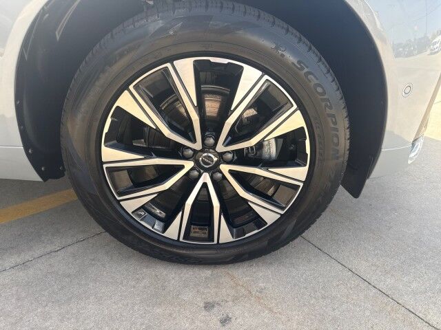 2024 Volvo XC60 Plus Dark Theme Springfield IL