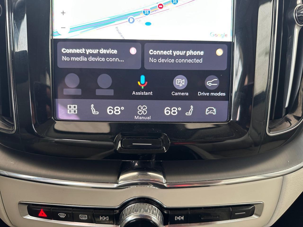 2024 Volvo XC60 Recharge Plug-In Hybrid Core Dark Theme  Selma TX