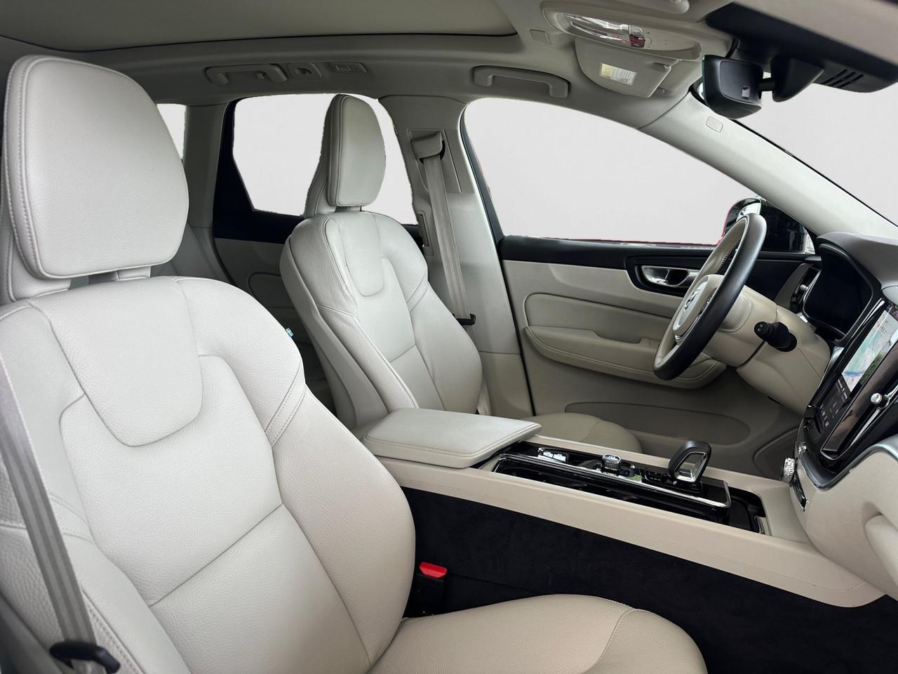 2024 Volvo XC60 Recharge Plug-In Hybrid Core Dark Theme  Selma TX