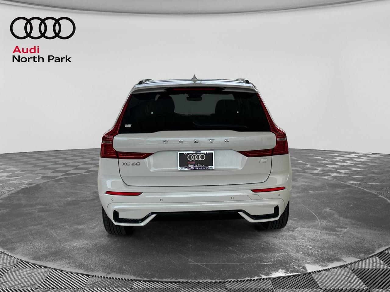 2024 Volvo XC60 Recharge Plug-In Hybrid Core Dark Theme  Selma TX