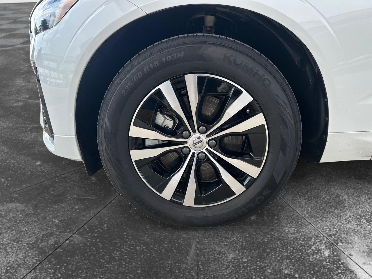2024 Volvo XC60 Recharge Plug-In Hybrid Core Dark Theme  Selma TX