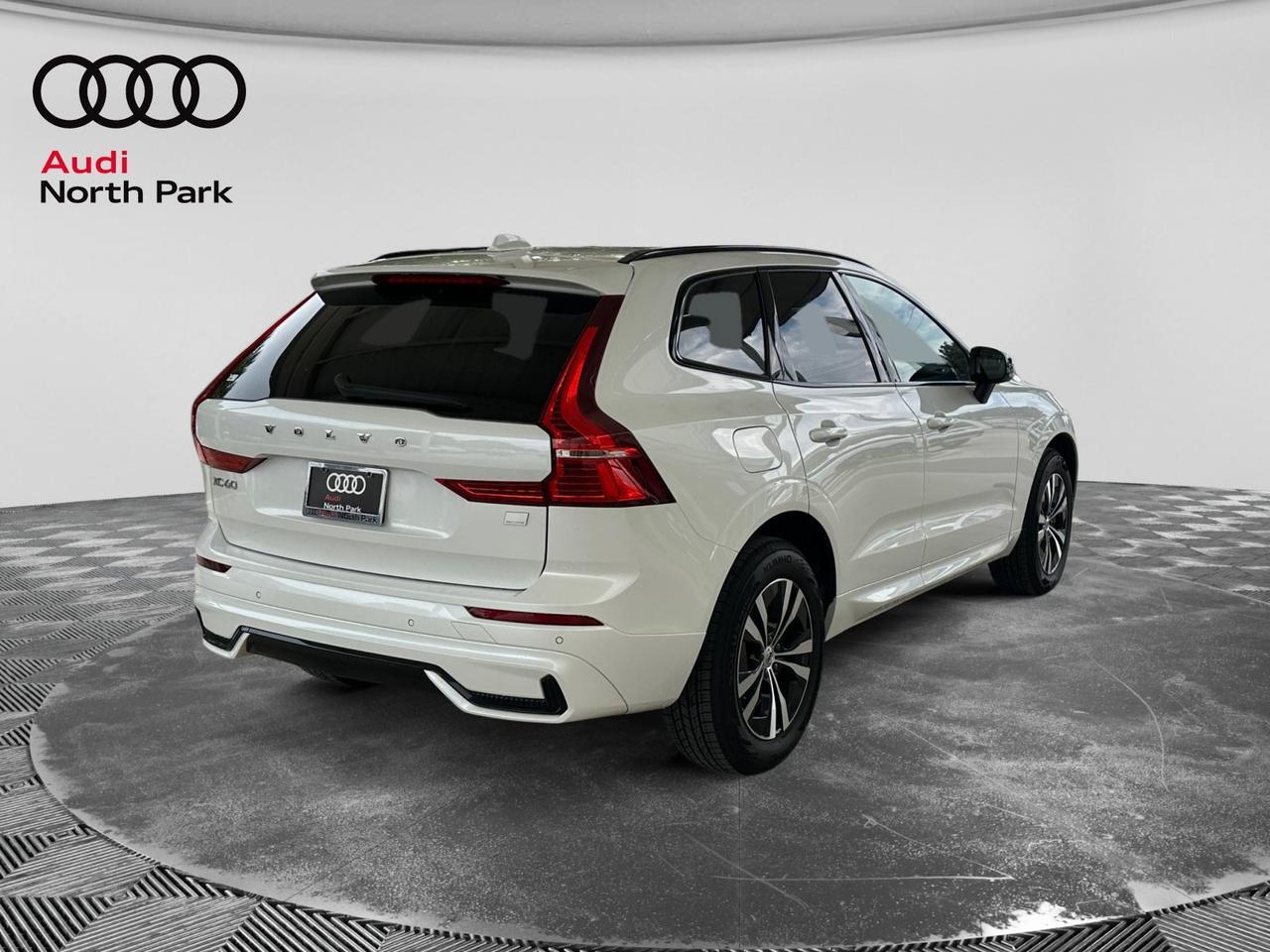 2024 Volvo XC60 Recharge Plug-In Hybrid Core Dark Theme  Selma TX