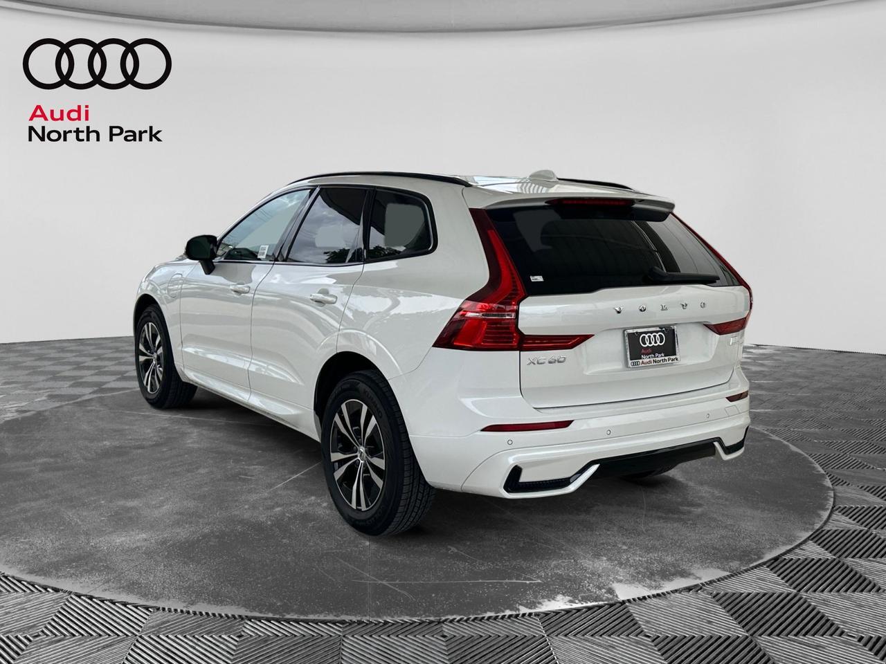 2024 Volvo XC60 Recharge Plug-In Hybrid Core Dark Theme  Selma TX
