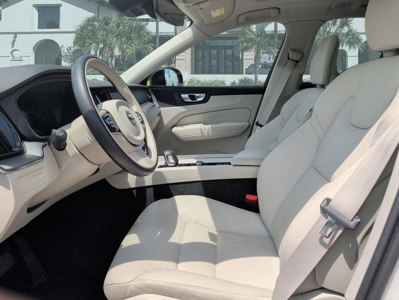 2024 Volvo XC60 Recharge Plug-In Hybrid Core Dark Theme San Juan TX