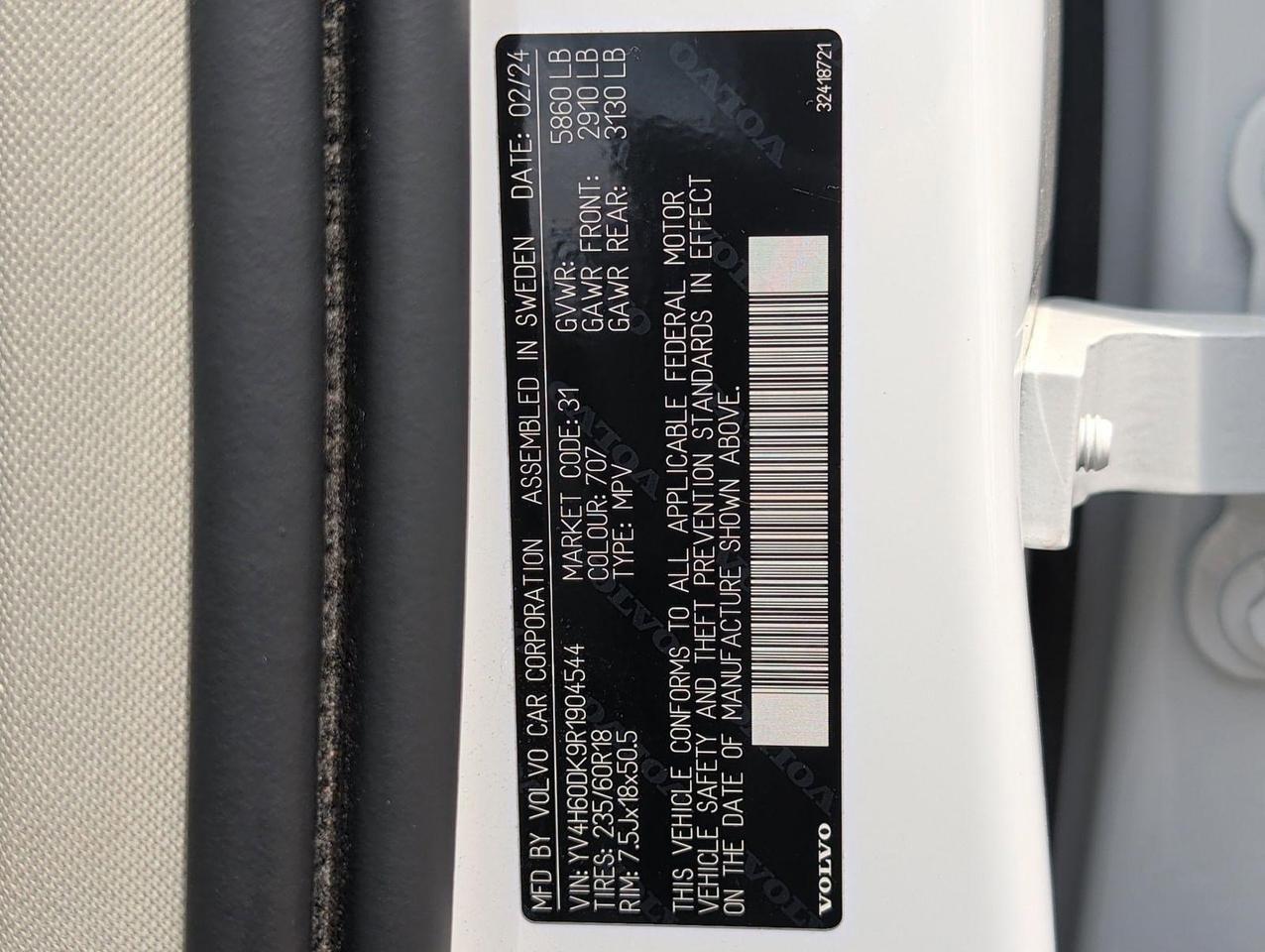 2024 Volvo XC60 Recharge Plug-In Hybrid Core Dark Theme San Juan TX