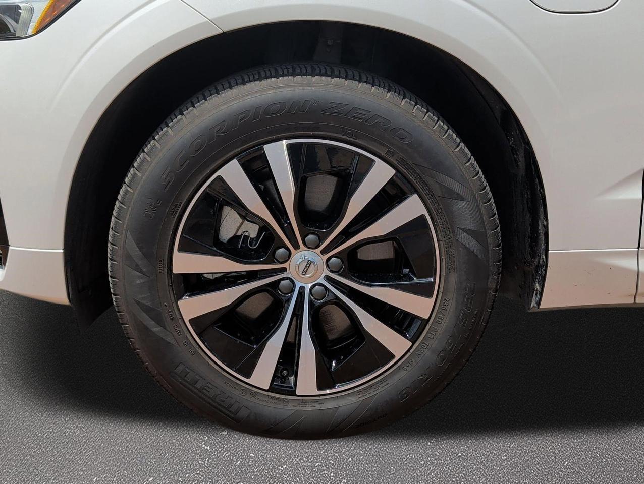 2024 Volvo XC60 Recharge Plug-In Hybrid Core Dark Theme San Juan TX