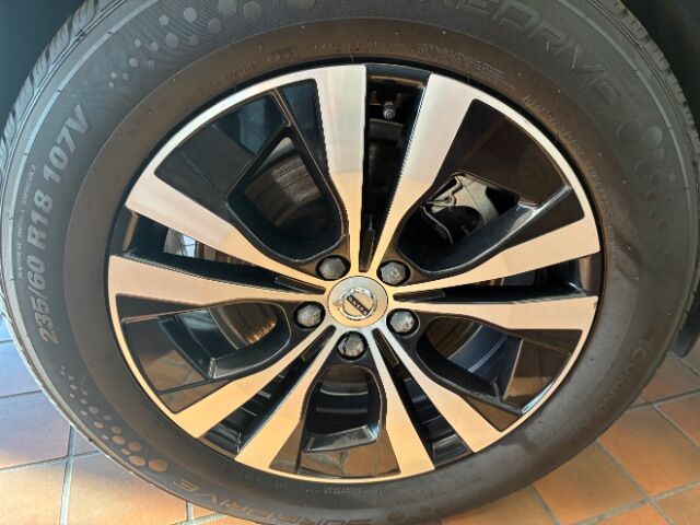 2024 Volvo XC60 Recharge Plug-In Hybrid T8 Core Dark Theme Charlotte NC