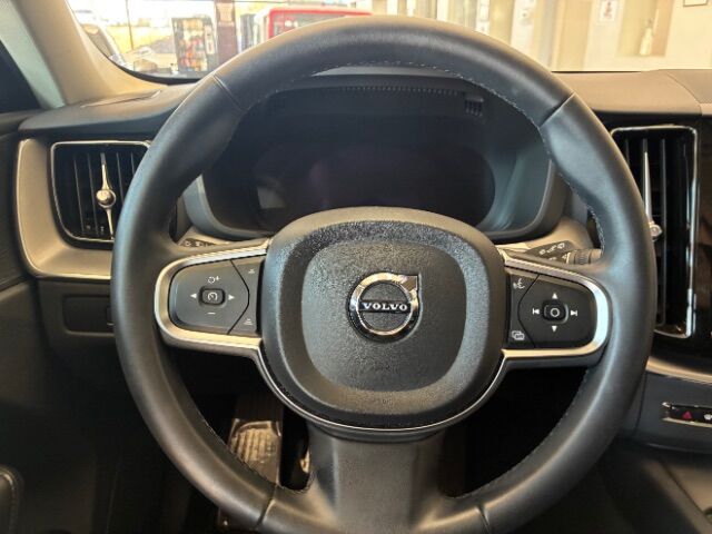 2024 Volvo XC60 Recharge Plug-In Hybrid T8 Core Dark Theme Charlotte NC