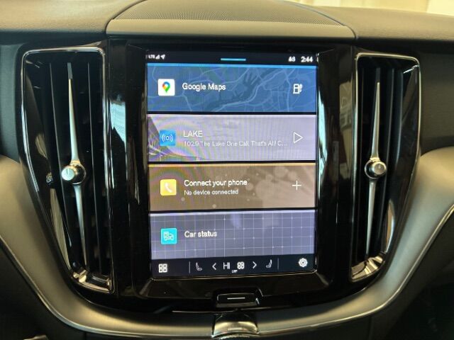 2024 Volvo XC60 Recharge Plug-In Hybrid T8 Core Dark Theme Charlotte NC