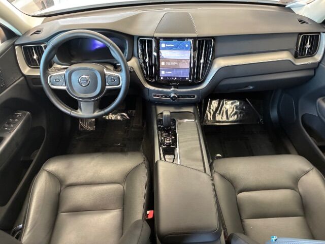 2024 Volvo XC60 Recharge Plug-In Hybrid T8 Core Dark Theme Charlotte NC