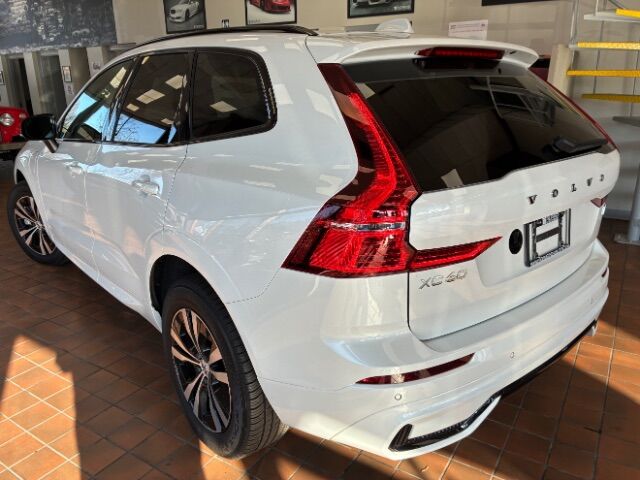 2024 Volvo XC60 Recharge Plug-In Hybrid T8 Core Dark Theme Charlotte NC