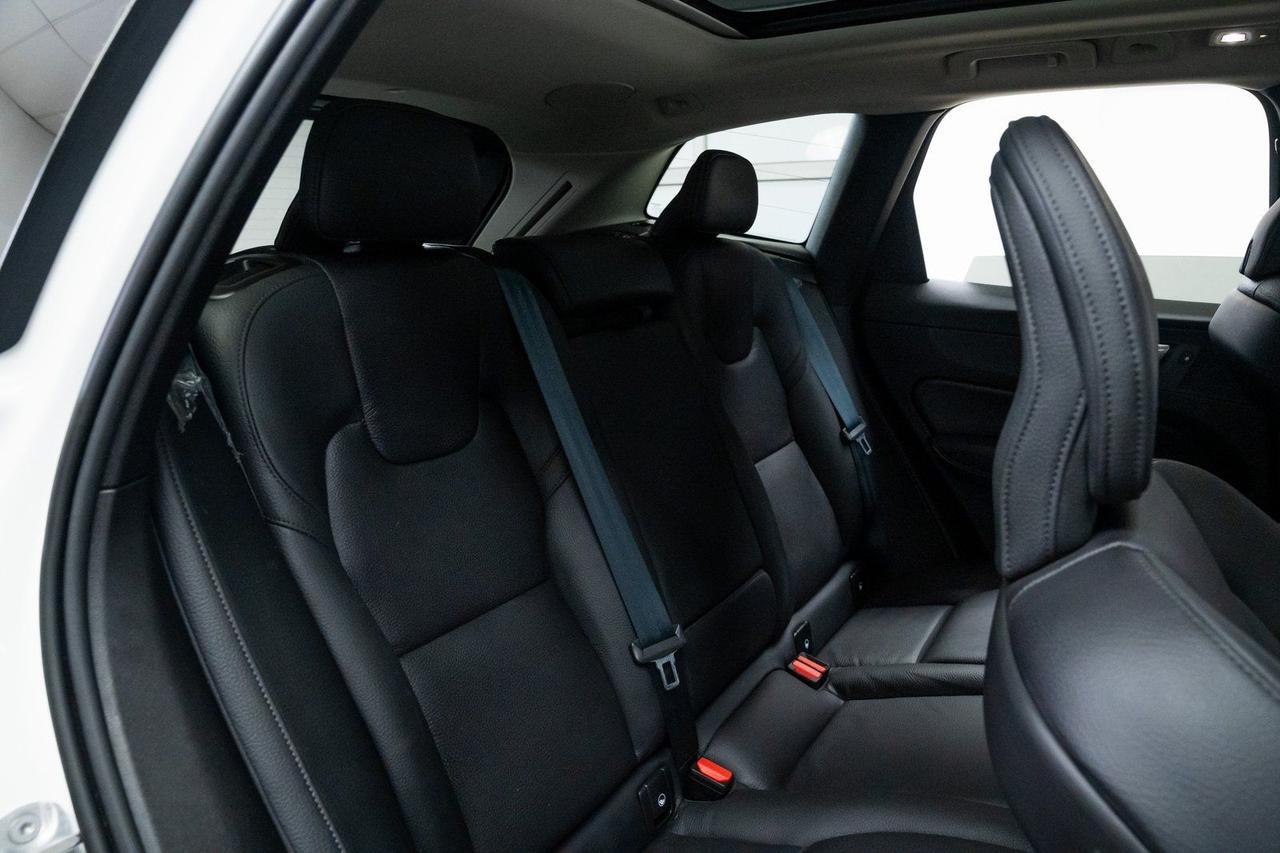 2024 Volvo XC60 Recharge Plug-In Hybrid T8 Plus Dark Theme Adaptive Cruise Harman Kardon Sound Portland OR