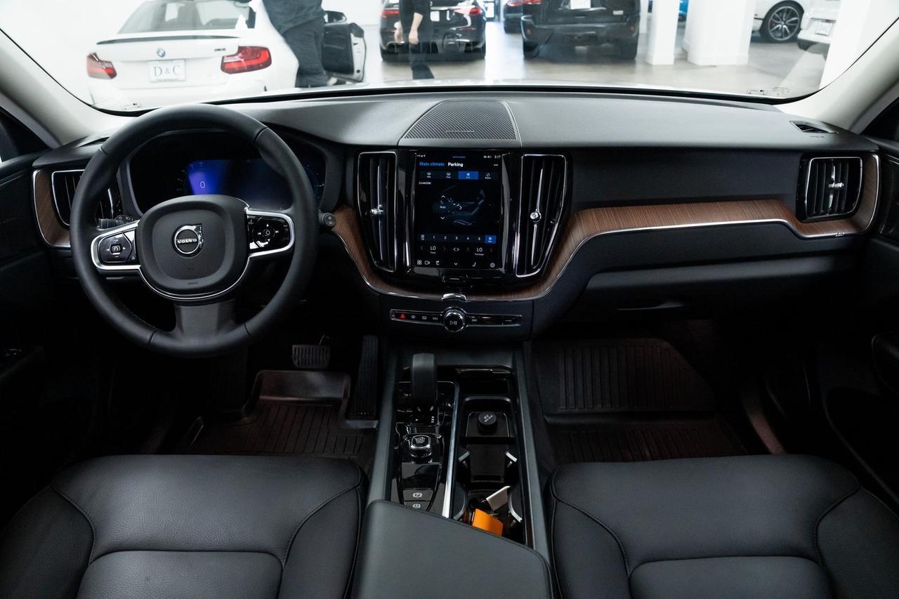 2024 Volvo XC60 Recharge Plug-In Hybrid T8 Plus Dark Theme Adaptive Cruise Harman Kardon Sound Portland OR