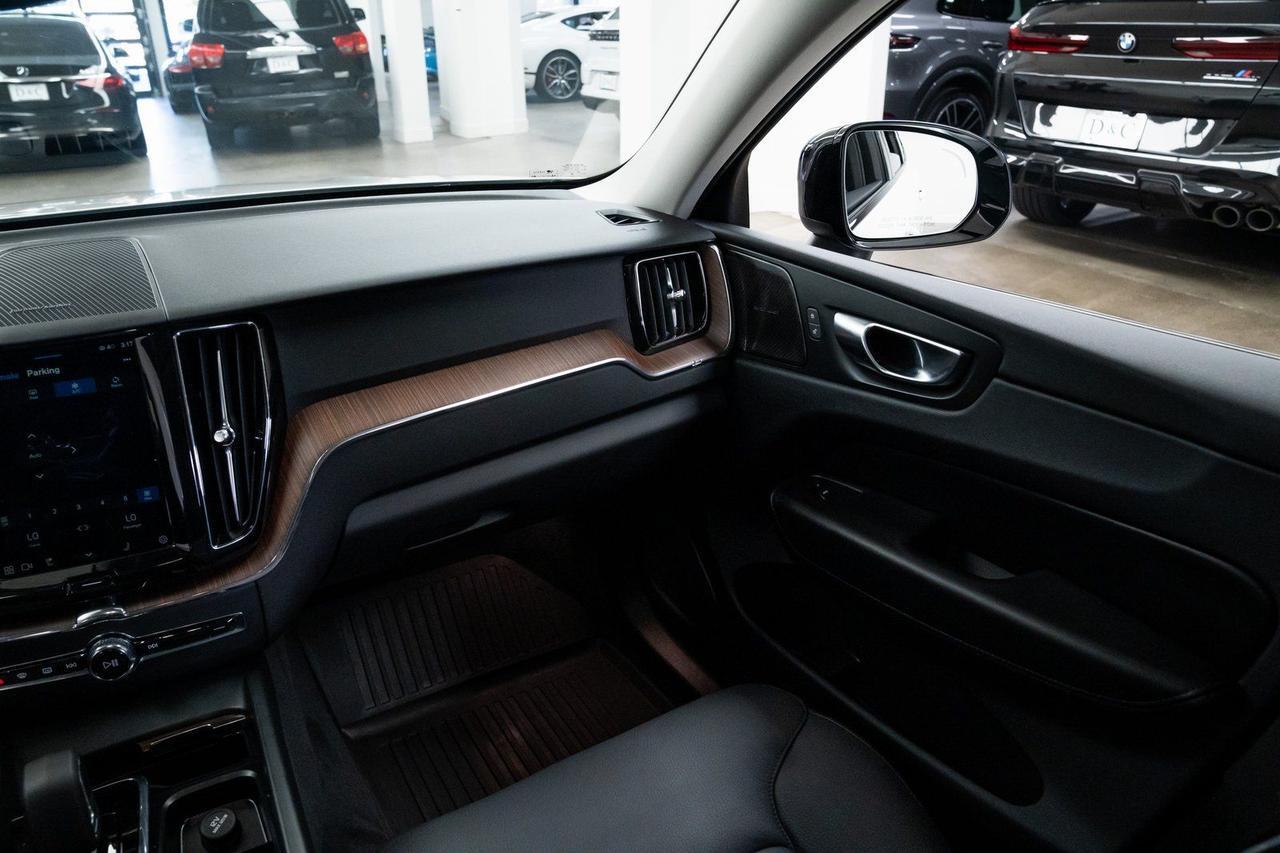 2024 Volvo XC60 Recharge Plug-In Hybrid T8 Plus Dark Theme Adaptive Cruise Harman Kardon Sound Portland OR