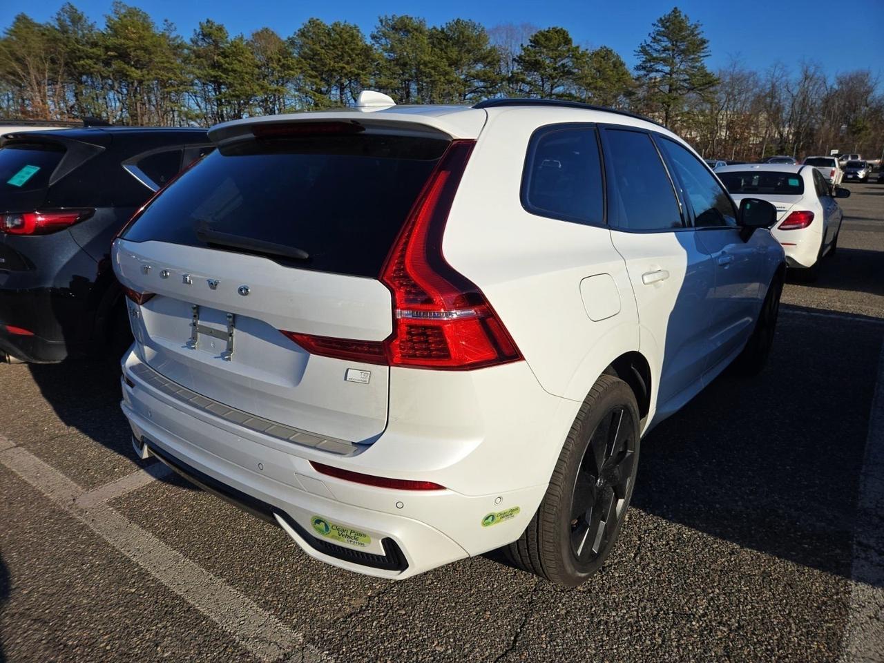 2024 Volvo XC60 Recharge Plug-In Hybrid T8 Plus Dark Theme Adaptive Cruise Harman Kardon Sound Portland OR